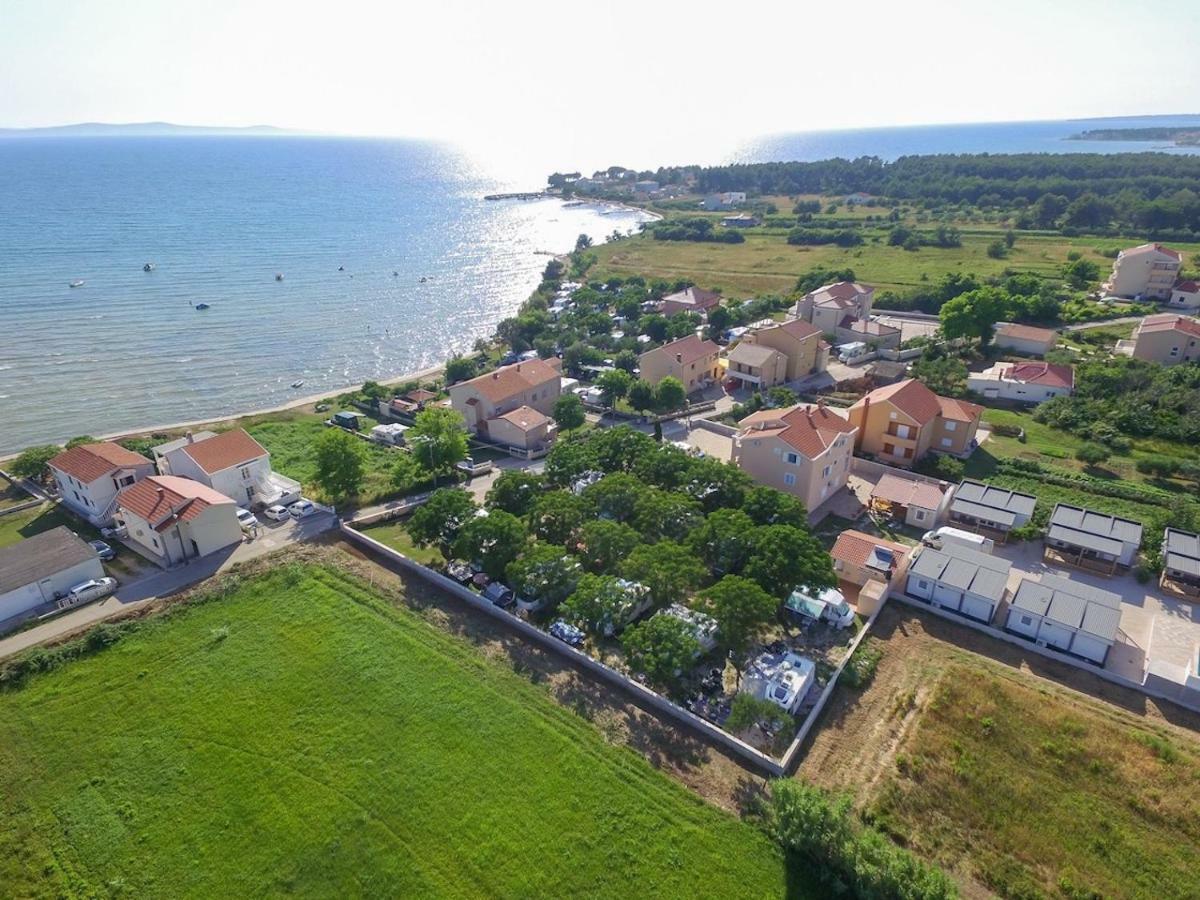Apartments Medanic - Private Pool Привлака Экстерьер фото