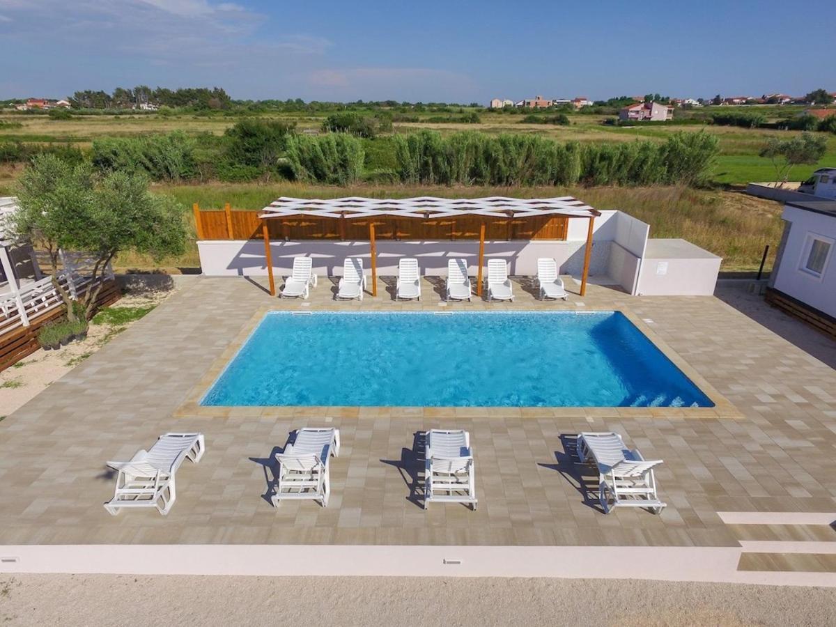 Apartments Medanic - Private Pool Привлака Экстерьер фото